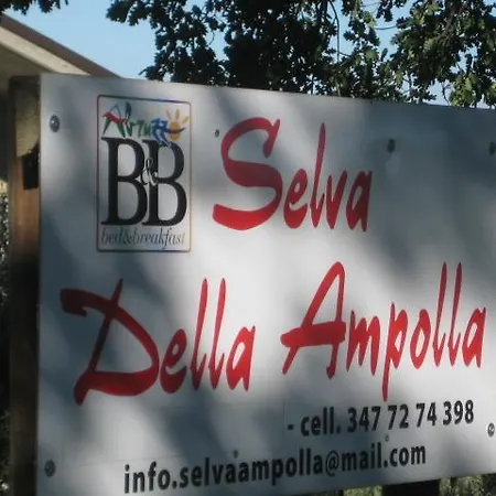 La Selva Dell'ampolla Feriehus *
